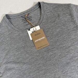 NWT‎ Patagonia Men's Small Daily Capilene Shirt Feather Grey Cool Lightweight